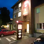 Kattenbusch 3*
